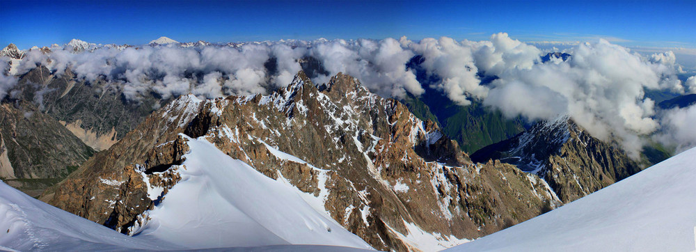Фотографія Самая высокая точка на фотографии гора Эльбрус. / Наталья Дорожанская / photographers.ua