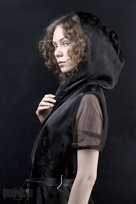 Фотографія Lady in a Black Hood / Ирина Джус / photographers.ua