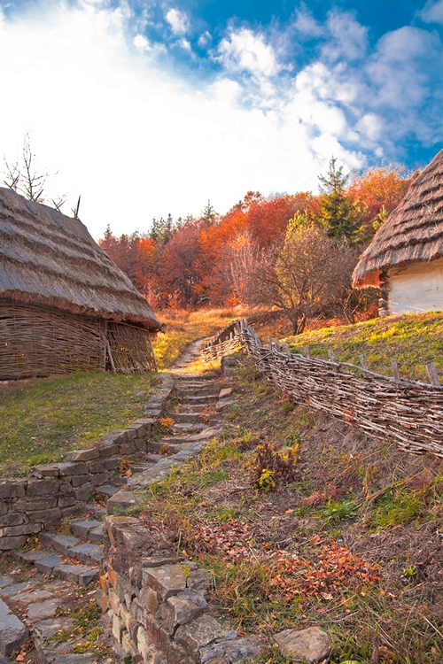 Фотографія VILLAGE / Ирина Осауленко / photographers.ua