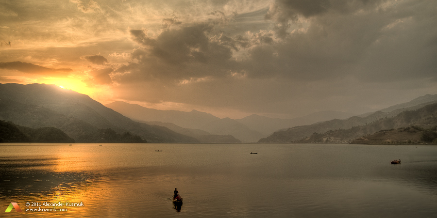 Фотографія Закат над озером Фева, Покхара / Саша Пушкин / photographers.ua