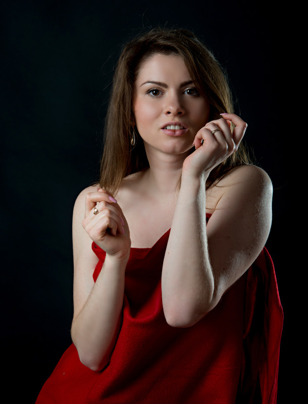 Фотографія красное на чёрном / Игорь / photographers.ua