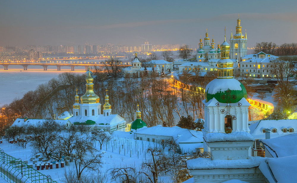 Фотографія Вечер в Лавре 12 февраля 2012 г. / Олег Жарий / photographers.ua