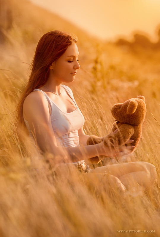 Фотографія Portrait of a girl with a teddy bear / Игорь Чернышенко / photographers.ua