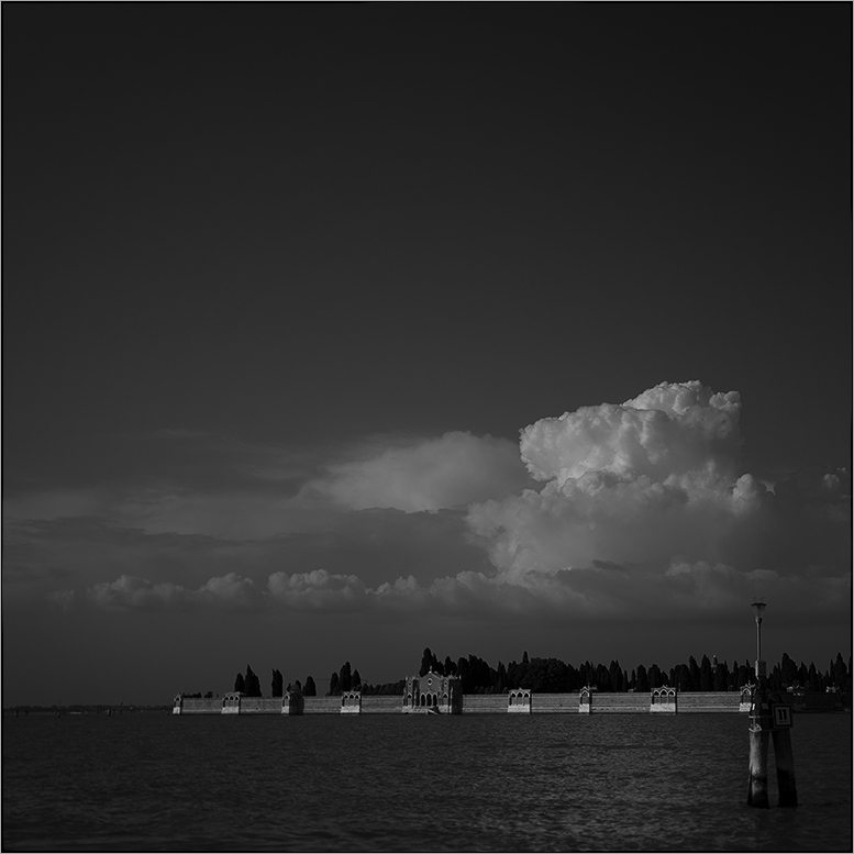 Фотографія Clouds over Venetian Tombs / Лариса Гурьева / photographers.ua