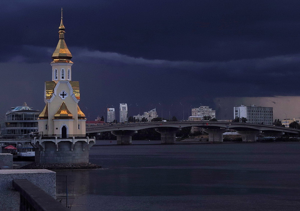 Фотографія Кажется дождик начинается... / Людмила Джур / photographers.ua