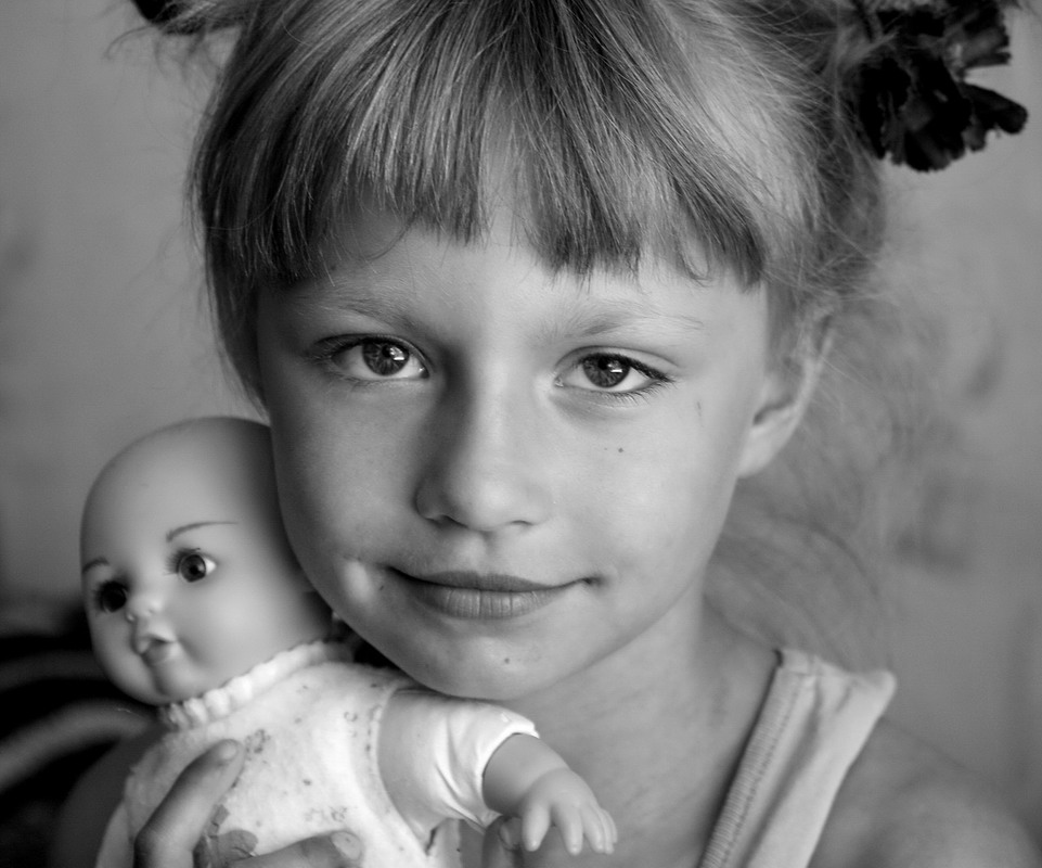 Фотографія Портрет девочки с куклой / Людмила Джур / photographers.ua
