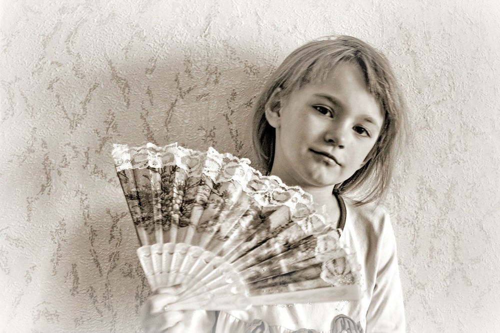Фотографія Портрет девочки с веером / Людмила Джур / photographers.ua