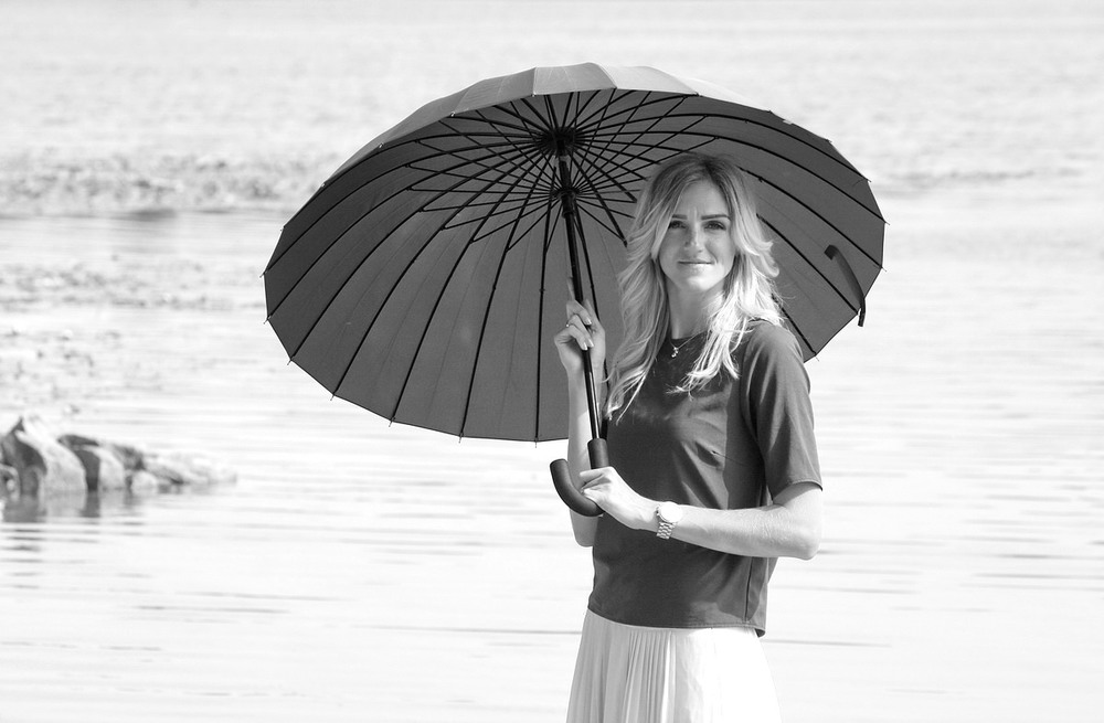 Фотографія Портрет девушки с зонтом / Людмила Джур / photographers.ua