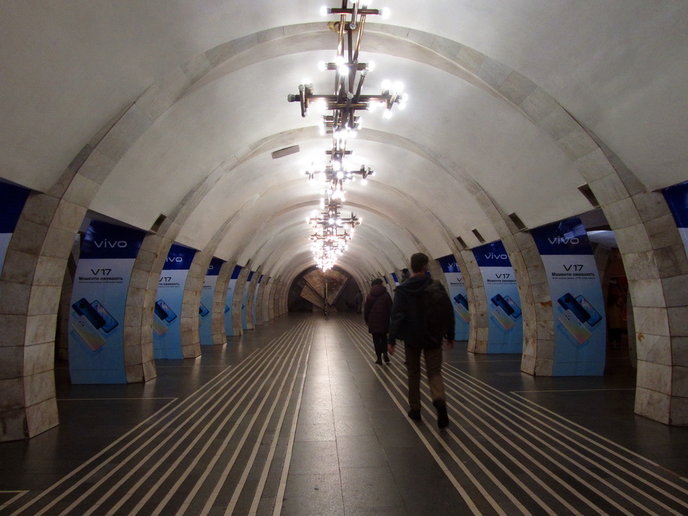 Фотографія Силуети. Із серії "Київське метро". / Людмила Джур / photographers.ua