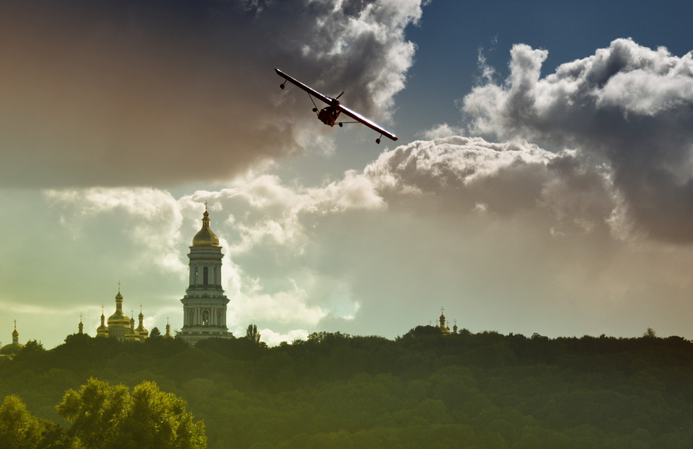 Фотографія Киев.Небо.Самолет. / photolapa / photographers.ua