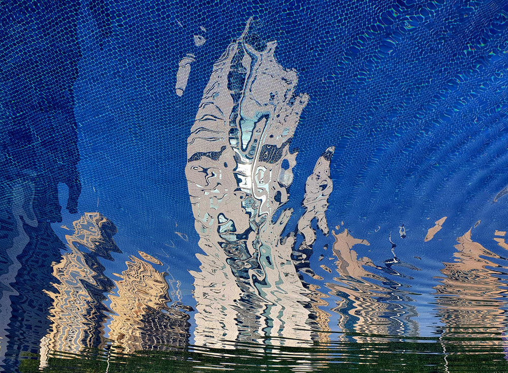 Фотографія Отражение высоток в бассейне / Синельников Александр / photographers.ua