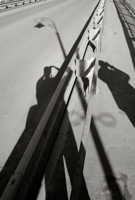 Фотографія двое на мосту / Синельников Александр / photographers.ua