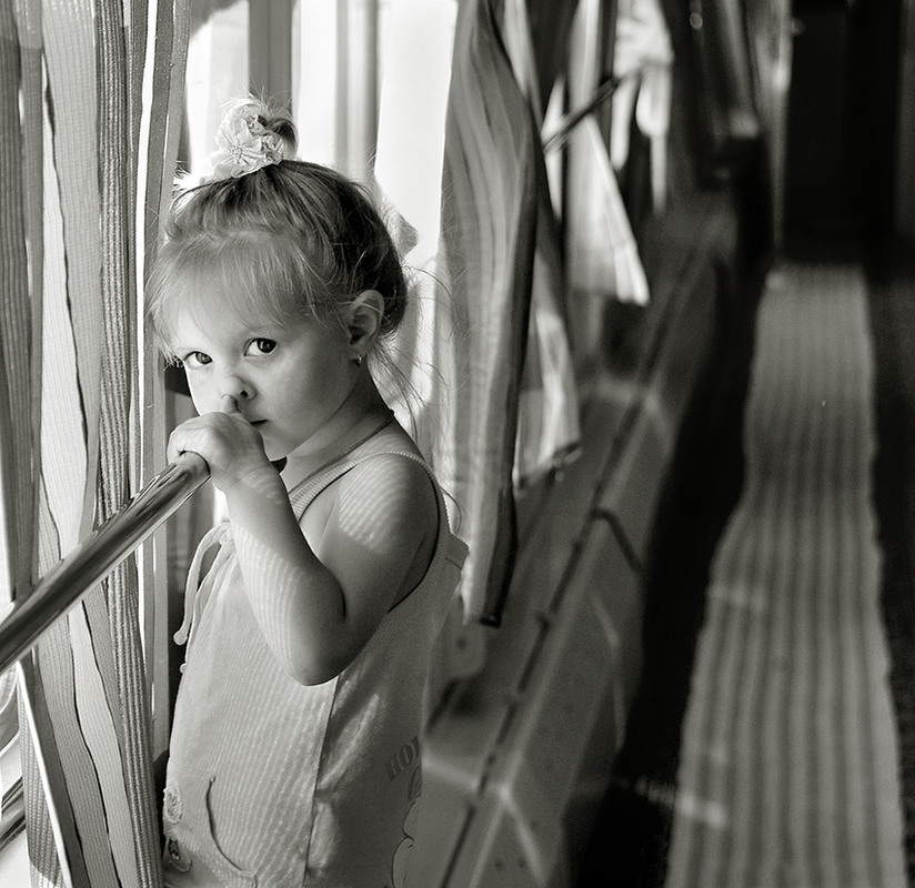 Фотографія девочка в поезде / Синельников Александр / photographers.ua