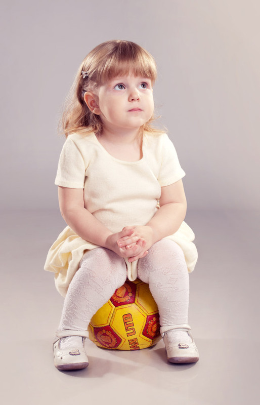Фотография кто сказал, что девочки не играют в мяч?...) / Darina Sakalosh / photographers.ua