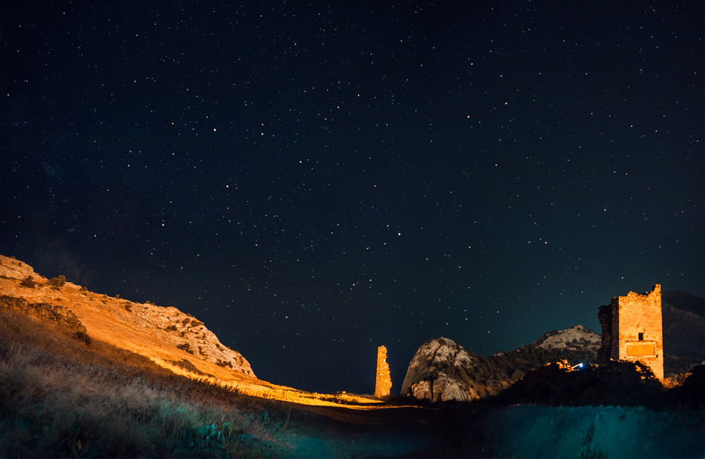 Фотографія Генуэзская крепость ночью / illustrissima / photographers.ua