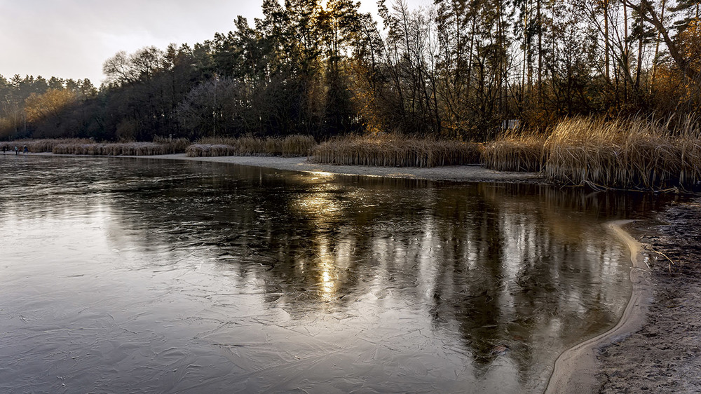 Фотографія Подмерзшее озеро / Валерьян Бек / photographers.ua