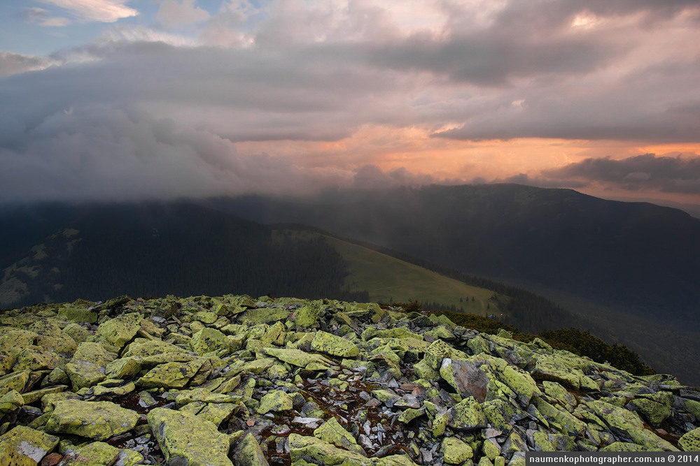 Фотографія Вид с горы Хомяк 1542 м. Утреннняя. / Александр Науменко / photographers.ua