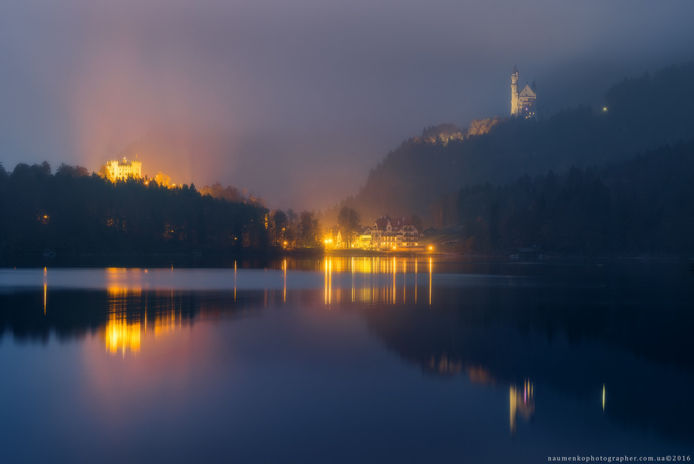 Фотографія Германия. Бавария. Вид на замок Hohenschwangau и Neuschwanstein с озера Alpsee / Александр Науменко / photographers.ua