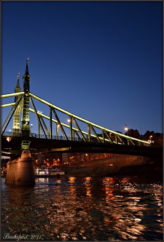 Фотографія Мост через Дунай / Nat St / photographers.ua