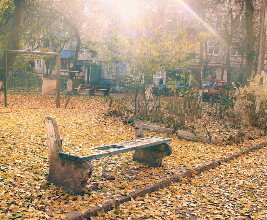 Фотографія осень во дворах.. была / Лилия Расновская / photographers.ua