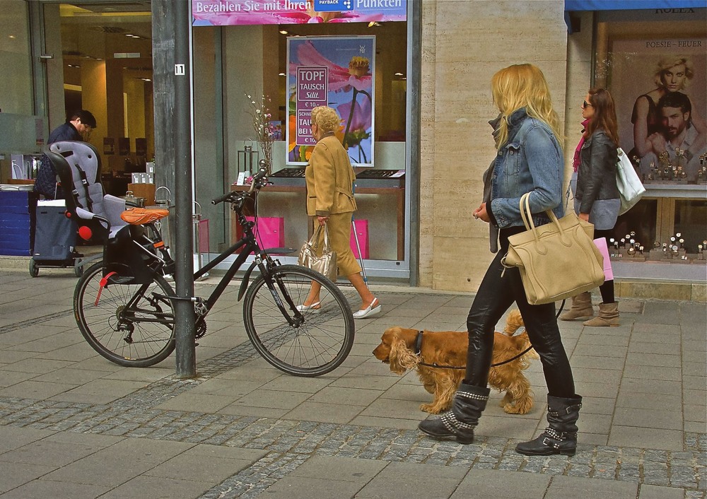 Фотографія Пані з собачкою... Мюнхен / Анатоль Тишкевич / photographers.ua