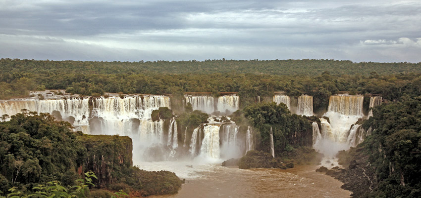 Фотографія Красивое могущество водопада Игуассу... / Анатоль Тишкевич / photographers.ua