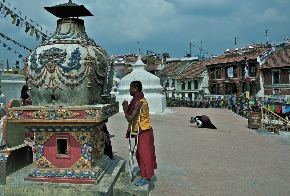 Фотографія Буддійські прочани біля храму-ступи. Непал / Анатоль Тишкевич / photographers.ua