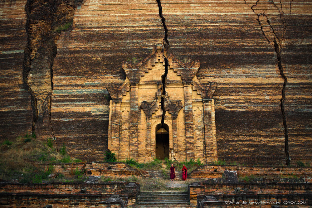 Фотографія Пагода Мингун (Мьянма) / Антон Янковой / photographers.ua