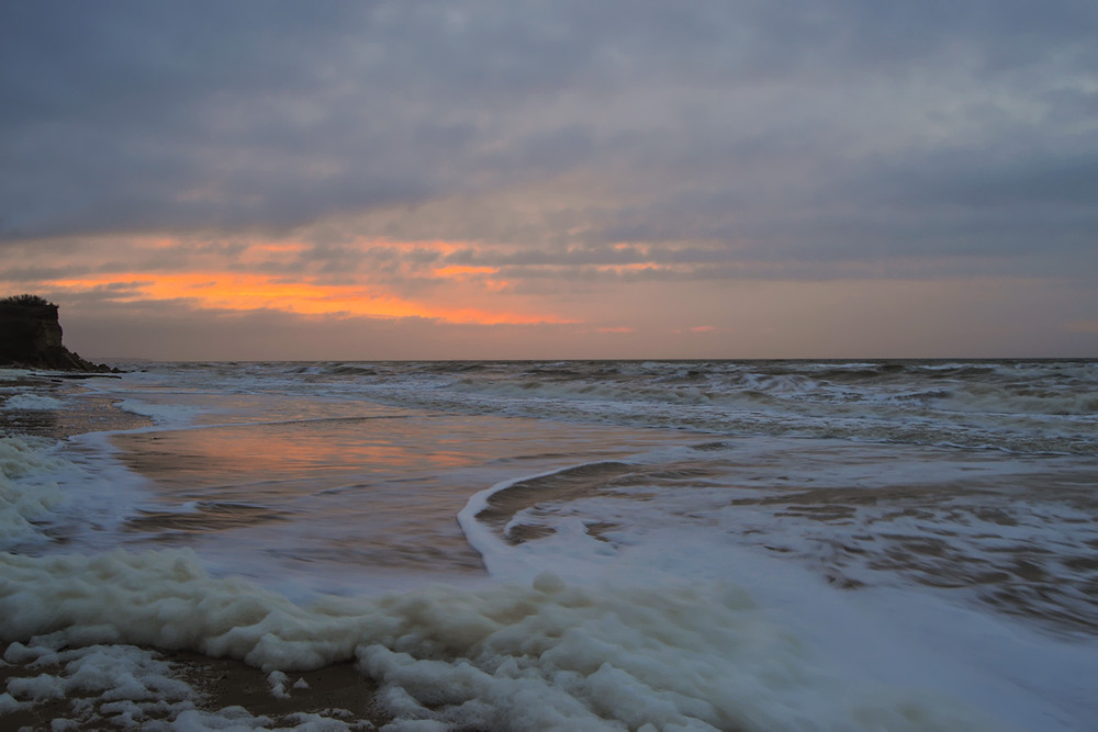 Фотографія Sea foam at dawn / Valery Kalmykov / photographers.ua