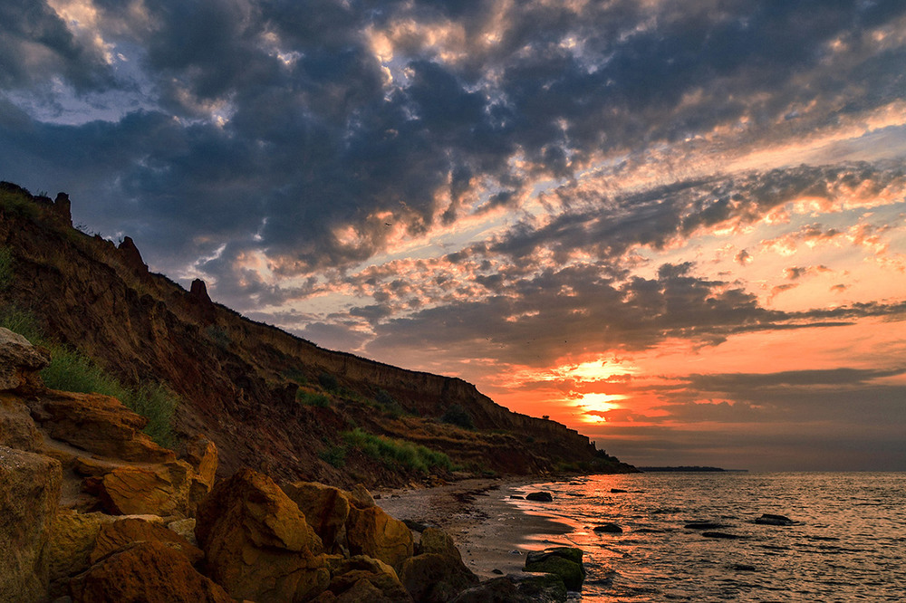 Фотографія Sunrise over the rocks / Valery Kalmykov / photographers.ua
