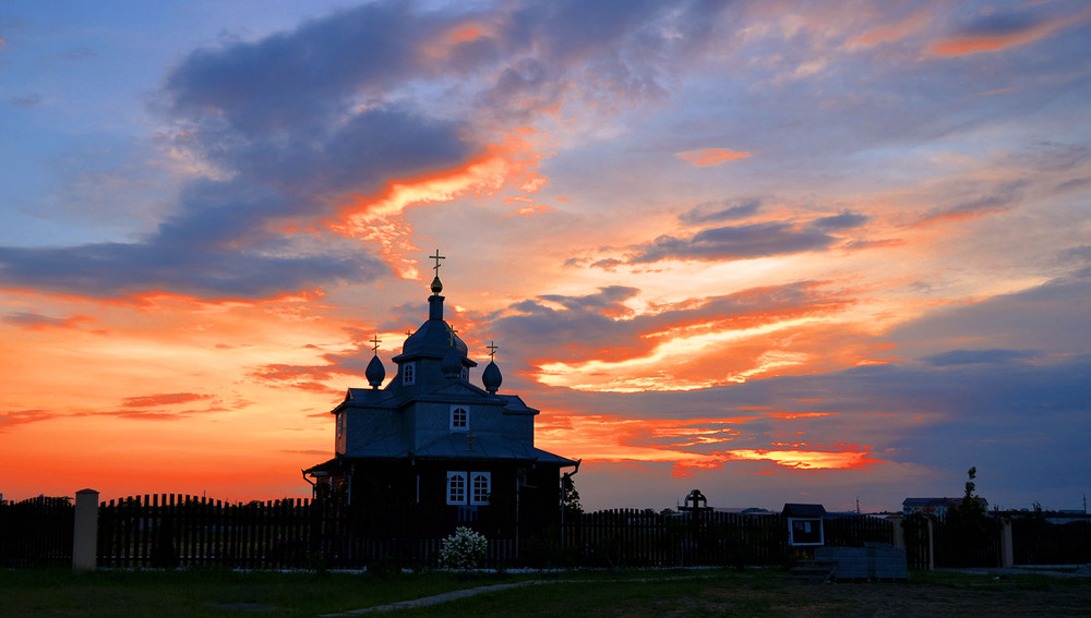 Фотографія Церквушка на закате / Valery Kalmykov / photographers.ua