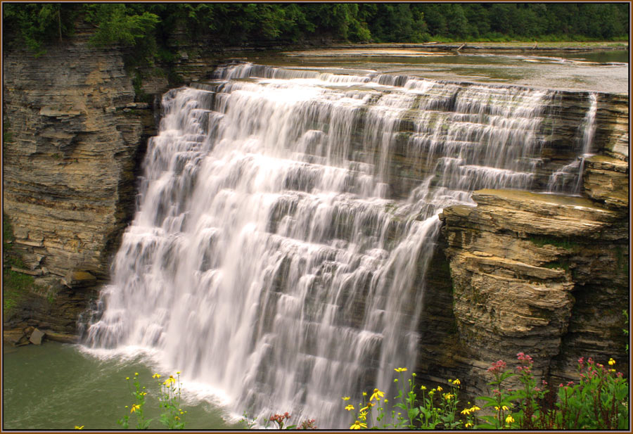 Фотографія Средний водопад каскада Дженеси-Лейчворс. / Eugeen Glen / photographers.ua