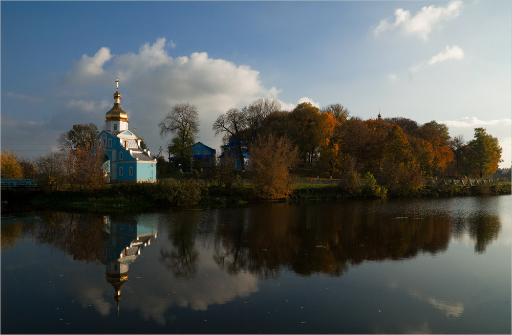 Фотографія біля монастиру / Микола Шахманцір / photographers.ua