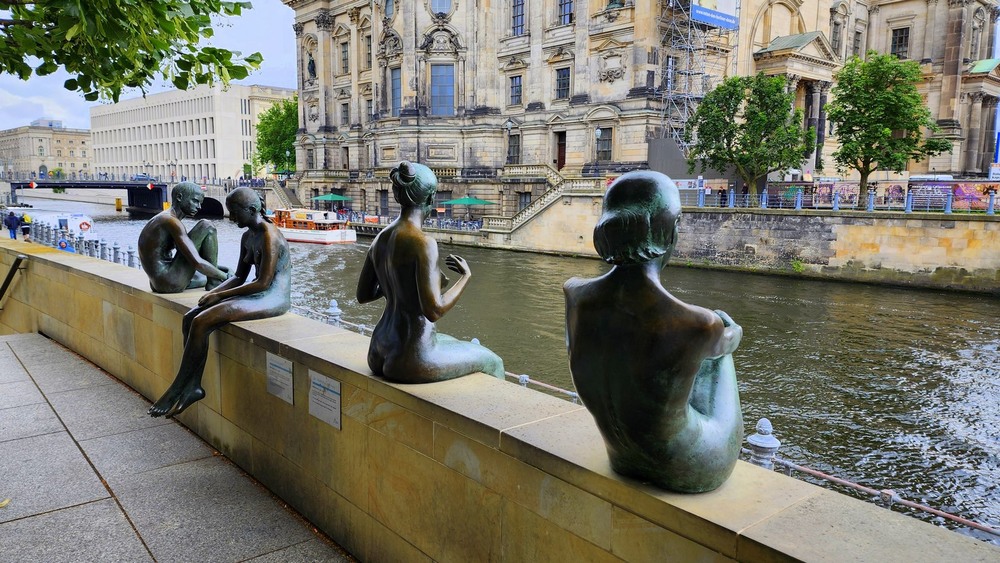 Фотографія Три дiвчинки та хлопчик. / Ольга / photographers.ua