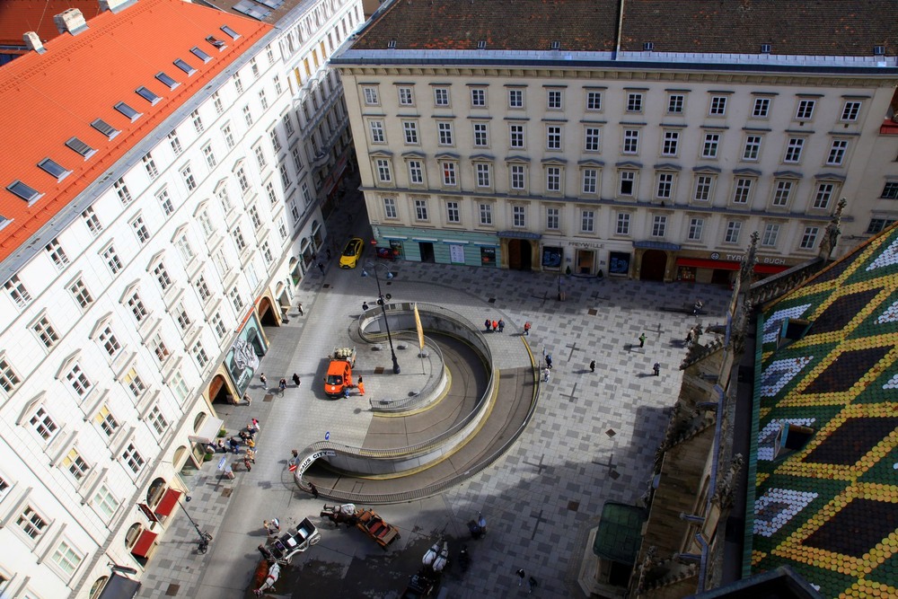 Фотографія Вид на площу з собору Святого Стефана. Відень. / Ольга / photographers.ua