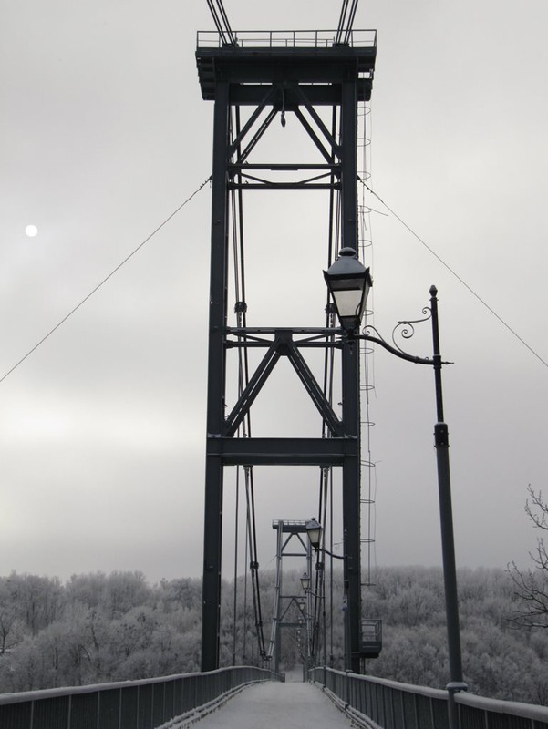 Фотографія подвесной мост в морозный день / ...Таня... / photographers.ua