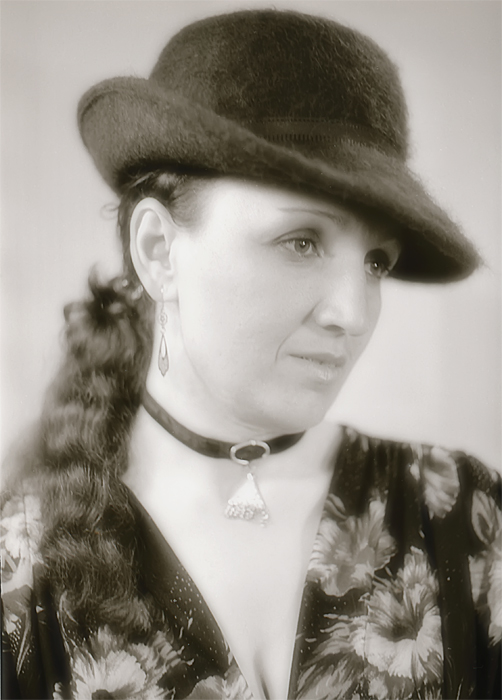 Фотографія 0927 Портрет женщины в фетровой шляпочке / Valziwa / photographers.ua