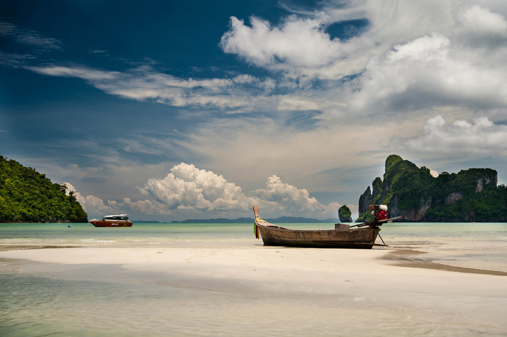 Фотографія Loh Dalum Bay, on Phi Phi Island, Thailand / Юлия Щербакова / photographers.ua