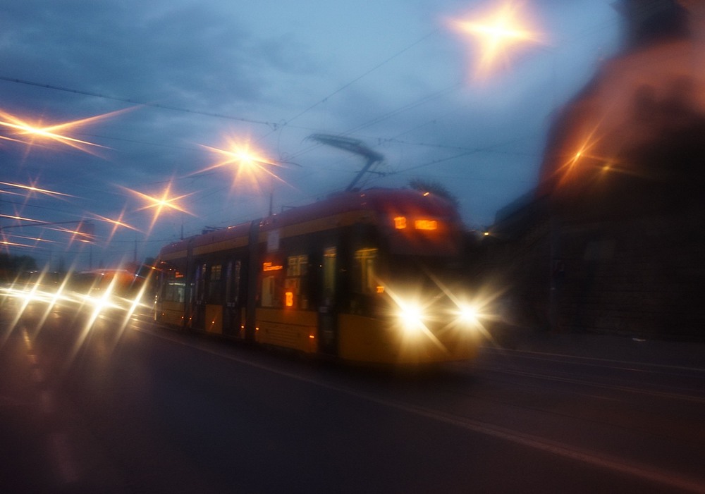Фотографія Заблудившийся трамвай (навеяно одноименным стихом Н.Гумилева) / Илья Непокульчицкий / photographers.ua