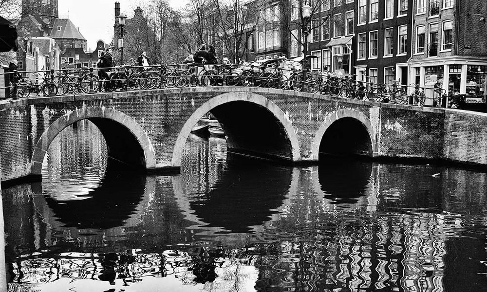 Фотографія Парковка на мосту (Амстердам) / Задорожный Александр / photographers.ua