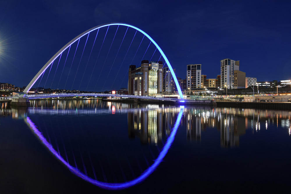 Фотографія Gateshead Millennium Bridge at night / The Rjuh / photographers.ua