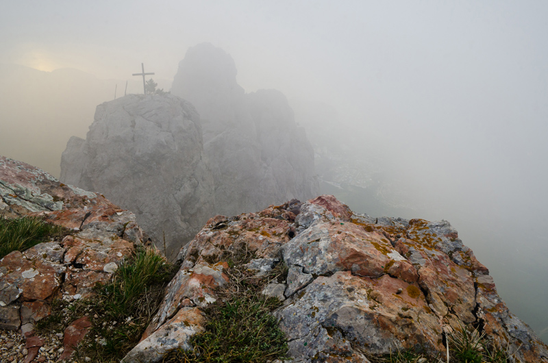 Фотографія Зубцы Ай-Петри в тумане / Андрей Строганов / photographers.ua