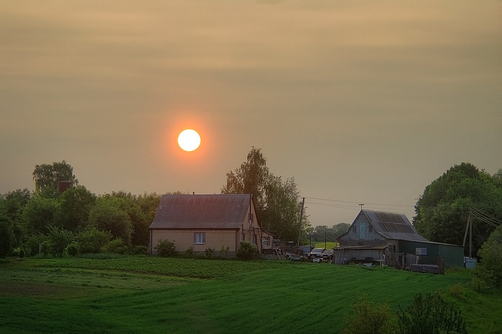 Фотографія Захід сонця після спекотного дня / Валерий Савенко / photographers.ua