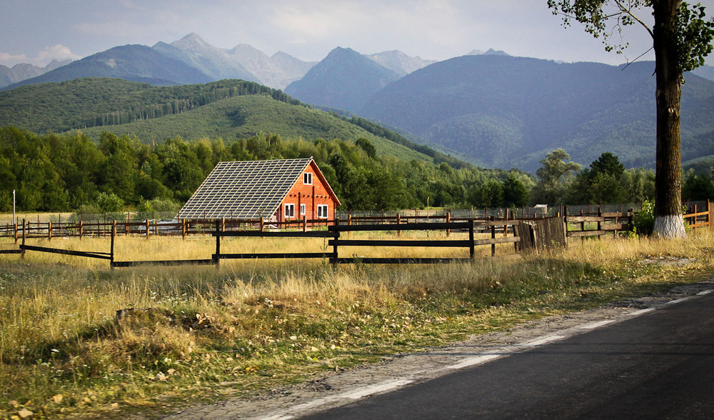 Фотографія Одинокий домик в горах / Нэлли Спирина / photographers.ua