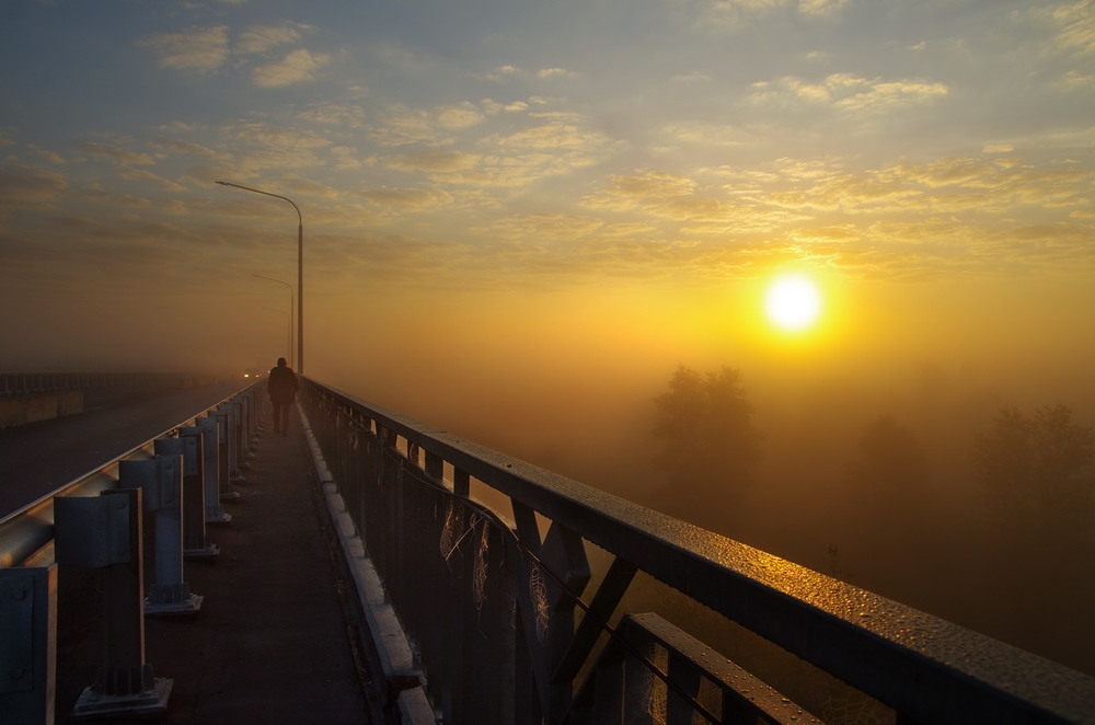 Фотография По мосту утром / Сергей Шляга / photographers.ua