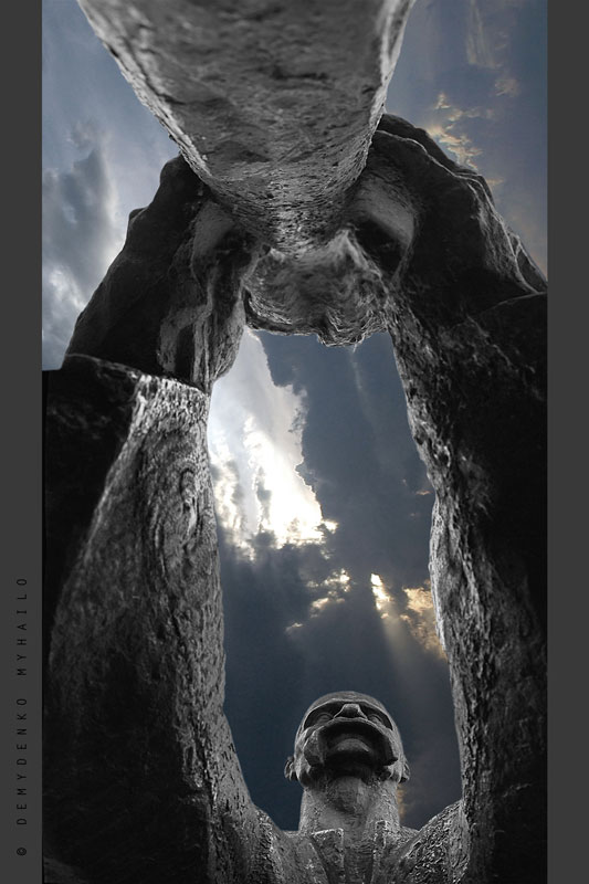 Фотографія Памятник козаку Глобе в Днепропетровске / Михаил Демиденко / photographers.ua