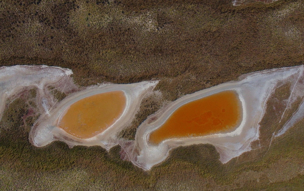 Фотографія Це не яєчня. Це солоні озера острова Джарилгач. З дрону / Олексій Стеценко / photographers.ua