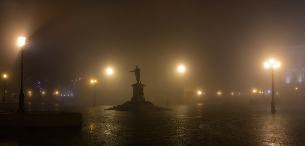 Фотографія В густом предрассветном тумане / Петров Сергей / photographers.ua