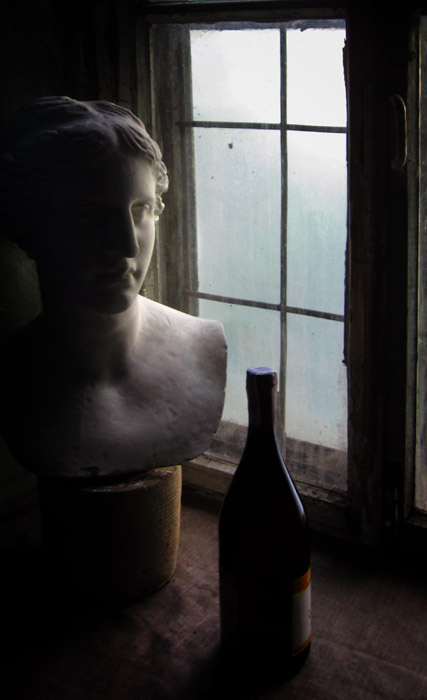 Фотографія Натюрморт с вином и женским образом / Andrii Parakhin / photographers.ua