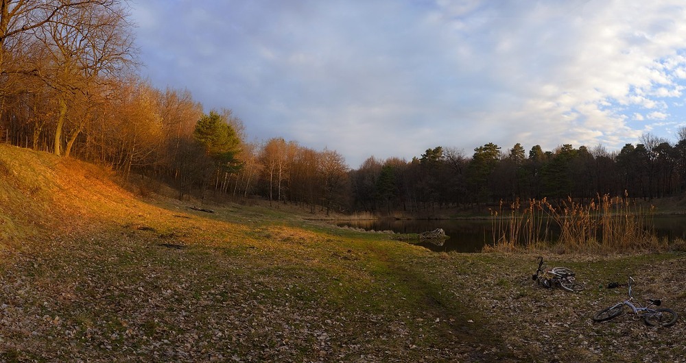 Фотографія Про лес, озеро , весну и велосипеды... / Taabu / photographers.ua